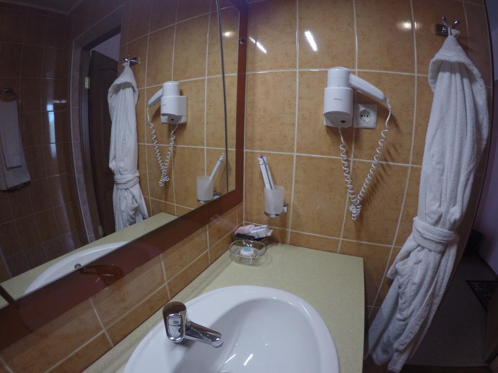 Kurmet Hotel Oral Rum bild