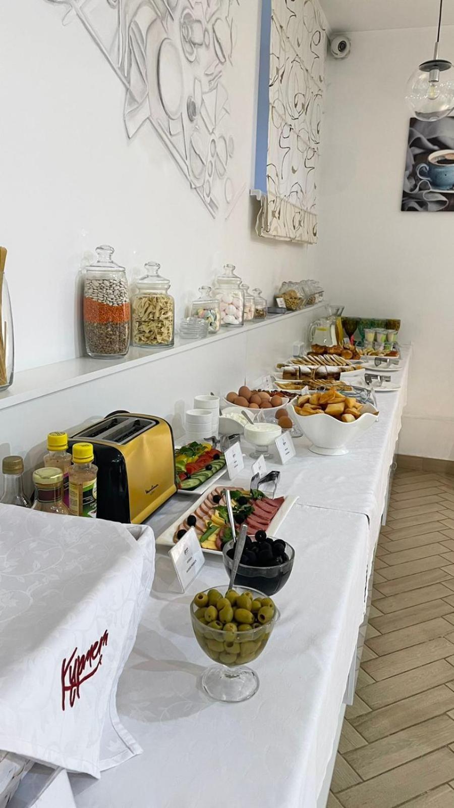 Kurmet Hotel Oral Exteriör bild