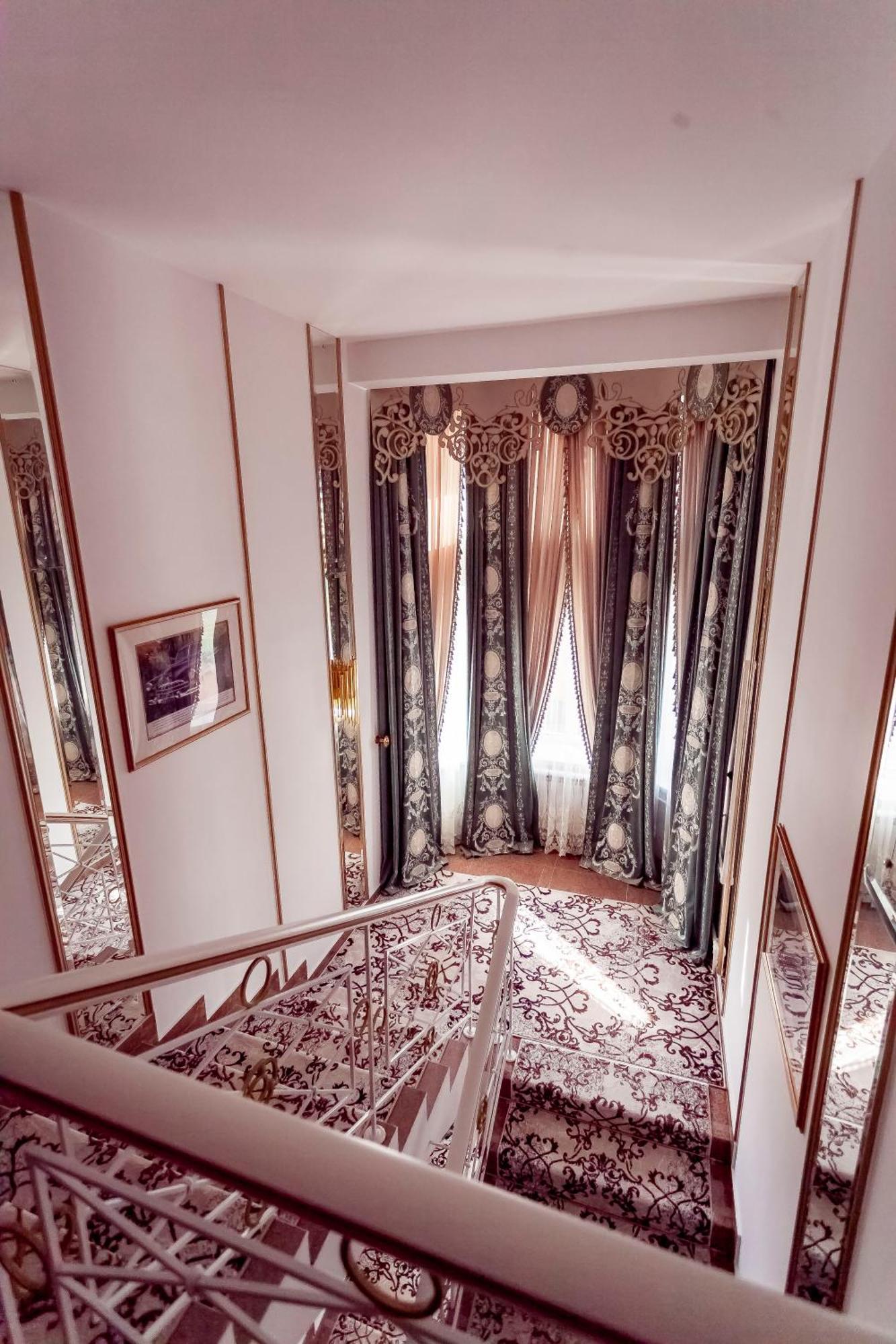 Kurmet Hotel Oral Exteriör bild