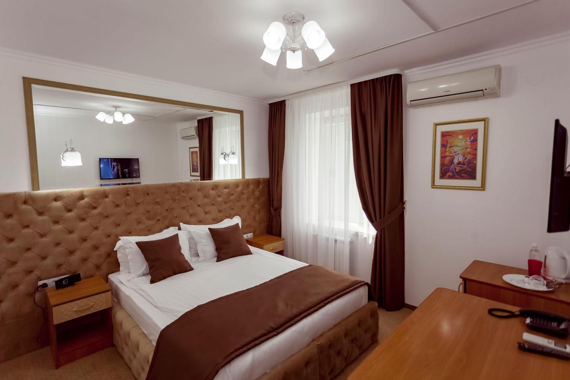 Kurmet Hotel Oral Exteriör bild