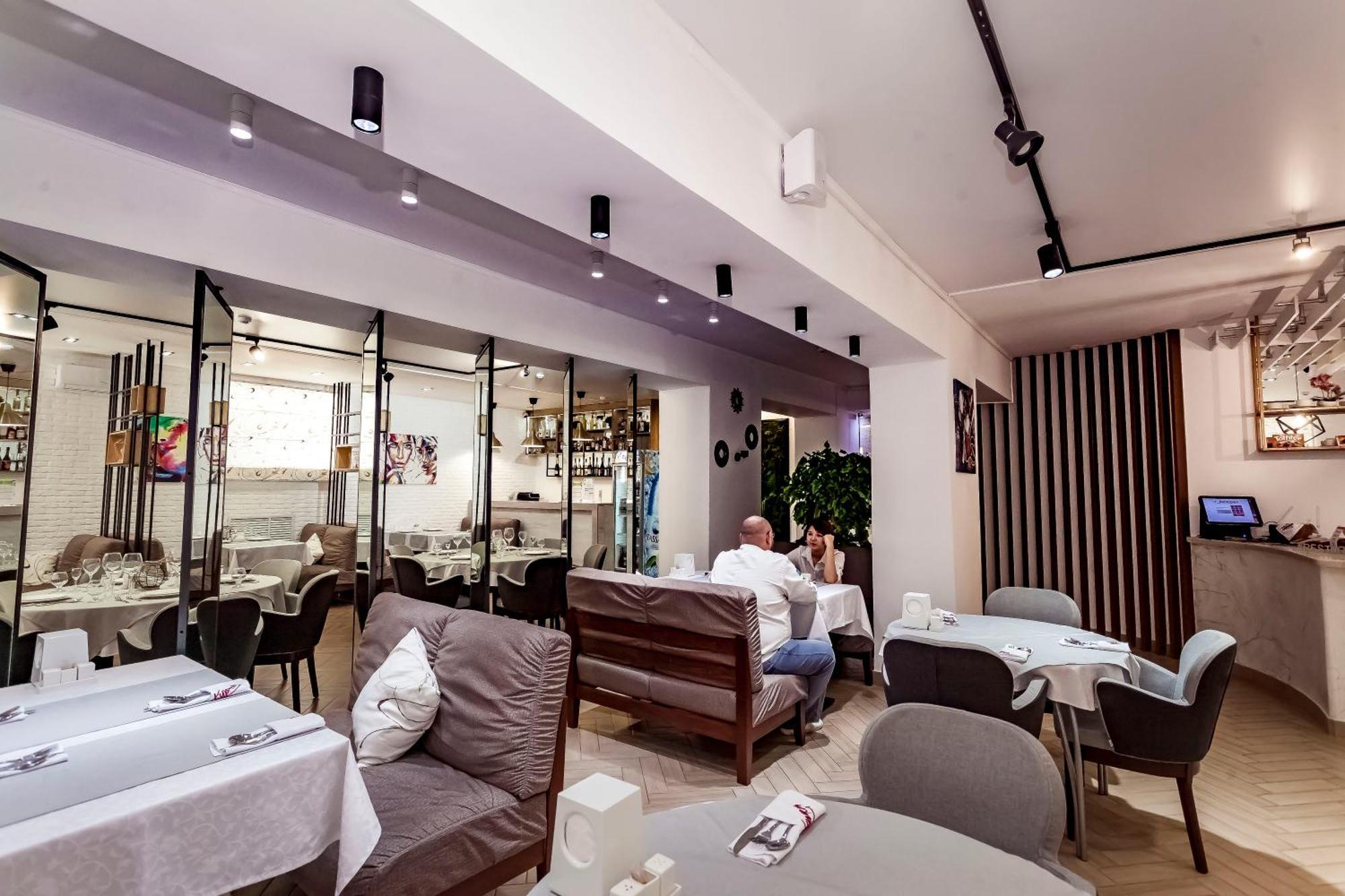 Kurmet Hotel Oral Exteriör bild