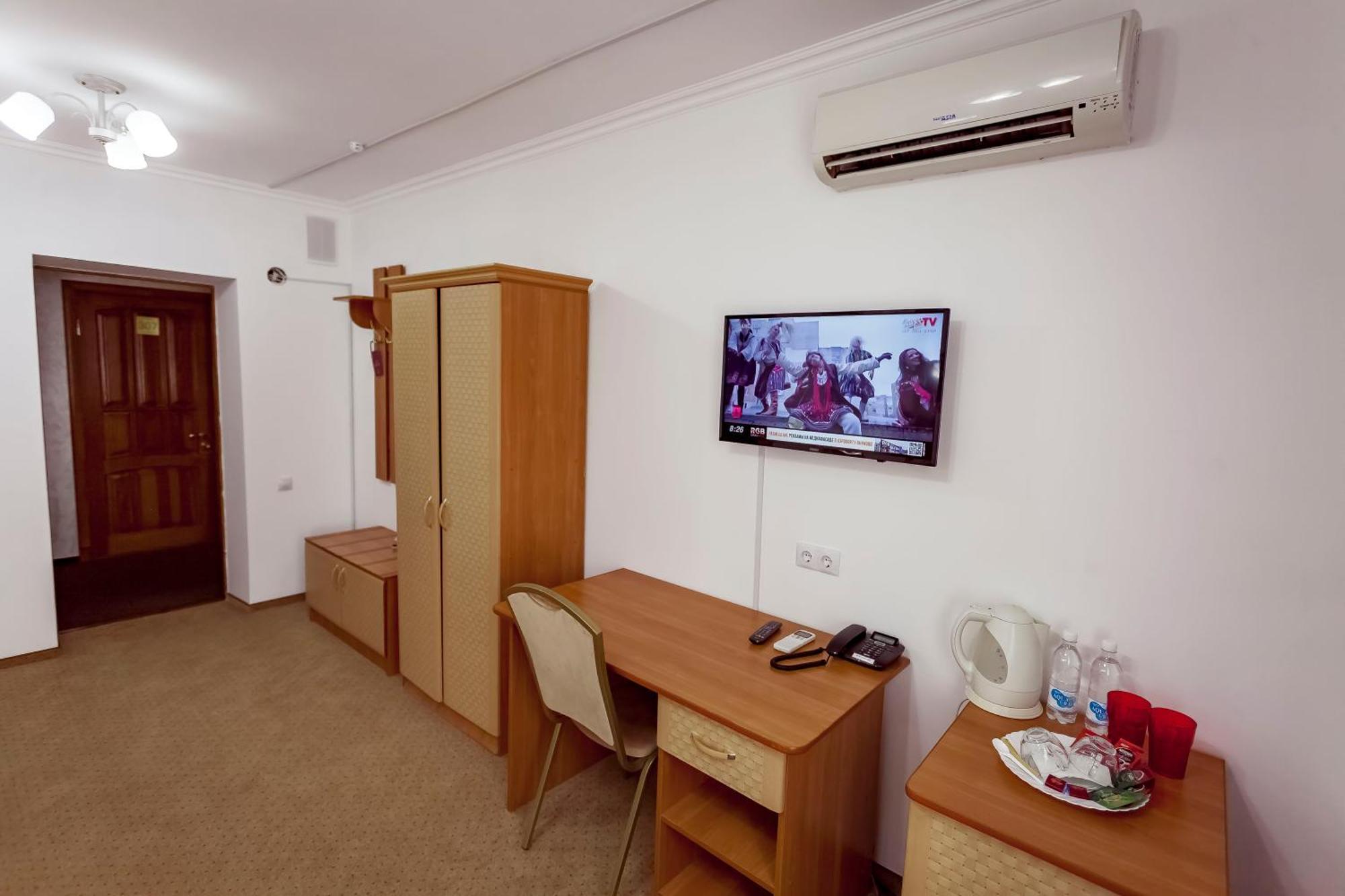 Kurmet Hotel Oral Exteriör bild