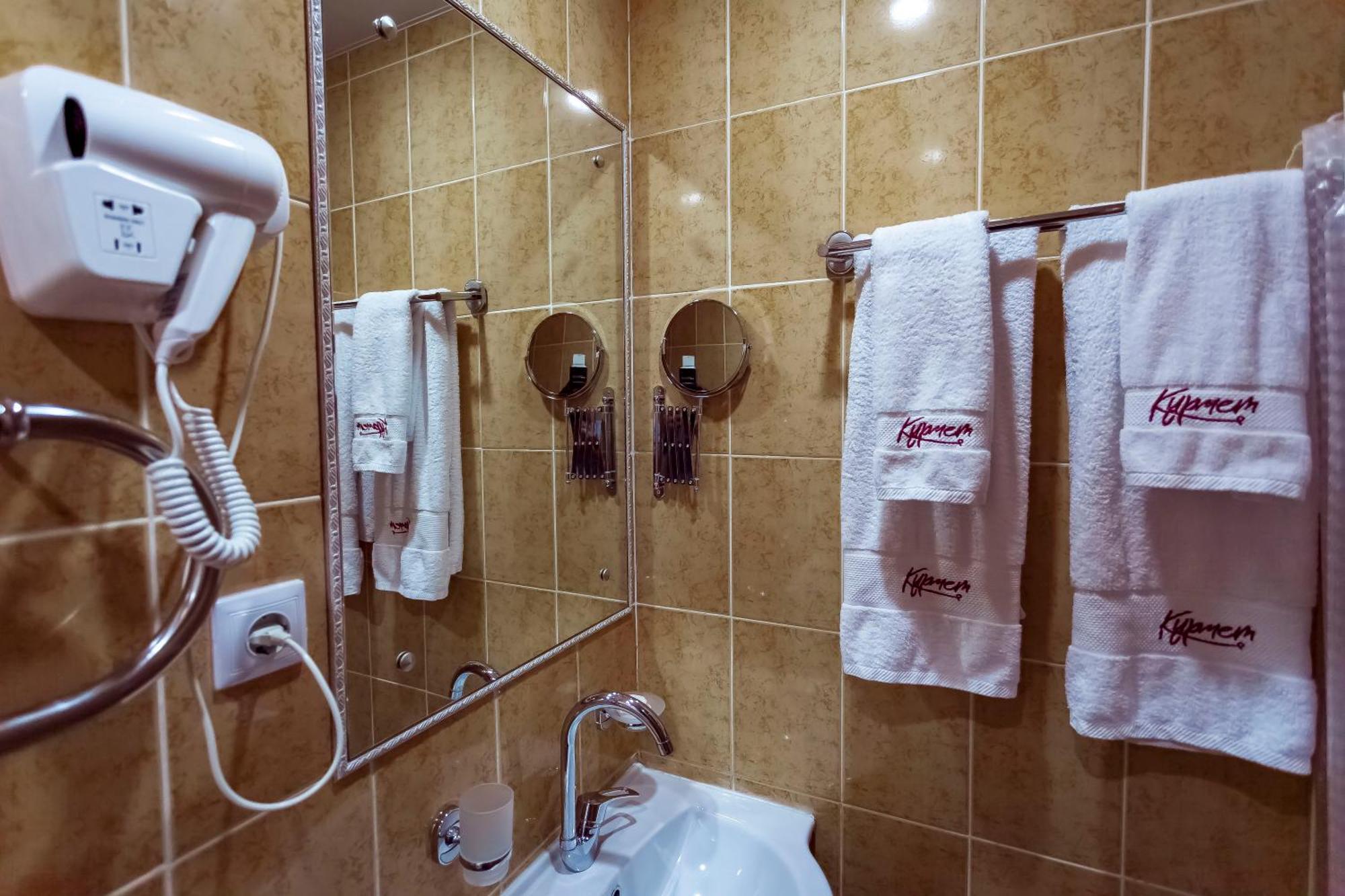 Kurmet Hotel Oral Exteriör bild
