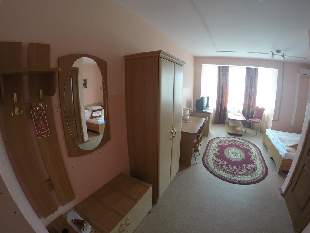 Kurmet Hotel Oral Exteriör bild